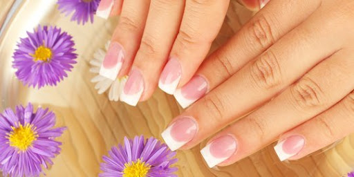 7 perawatan kuku simple bikin glowing seharian